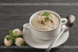 Zupa grzybowa pieczarkowa Babuni