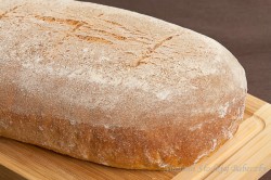 Delikatny chleb na zakwasie