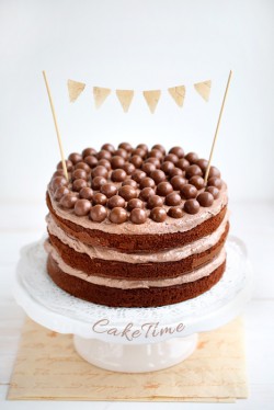tort czekoladowy z maltesers