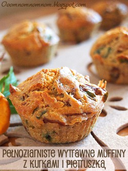 Pełnoziarniste wytrawne muffiny z kurkami i pietruszką – pyszne muffiny w wersji „na słono”