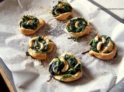 spinach pastries