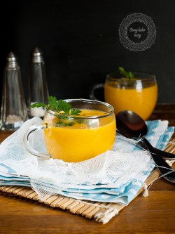 Zupa marchewkowa z soczewicą i mlekiem kokosowym. Ósmy kolor tęczy – Blog kulinarny