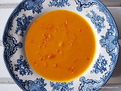 Zupa pomarańczowa