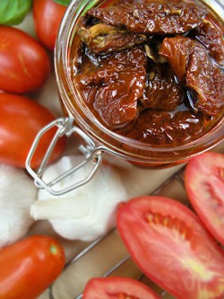 Suszone pomidory na sposób domowy