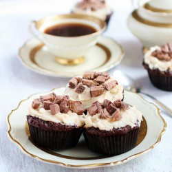 Chocolate candy cupcakes