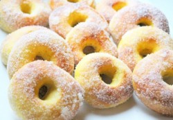dyniowe doughnuts z kardamonem