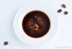 Wigilijna zupa grzybowa