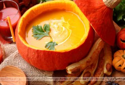 Chłodna zupa z dyni i pomarańczy