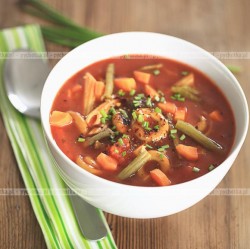 Zupa z fasolki szparagowej z ziemniakami