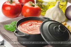 Zupa pomidorowa z kulkami mięsnymi