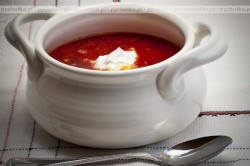 Zupa pomidorowa z pieczarkami