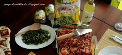 Makaron z kurczakiem, warzywami w sosie pomidorowym oraz z fasolką / Pasta with chicken, vegetables in tomato sauce and string-bean